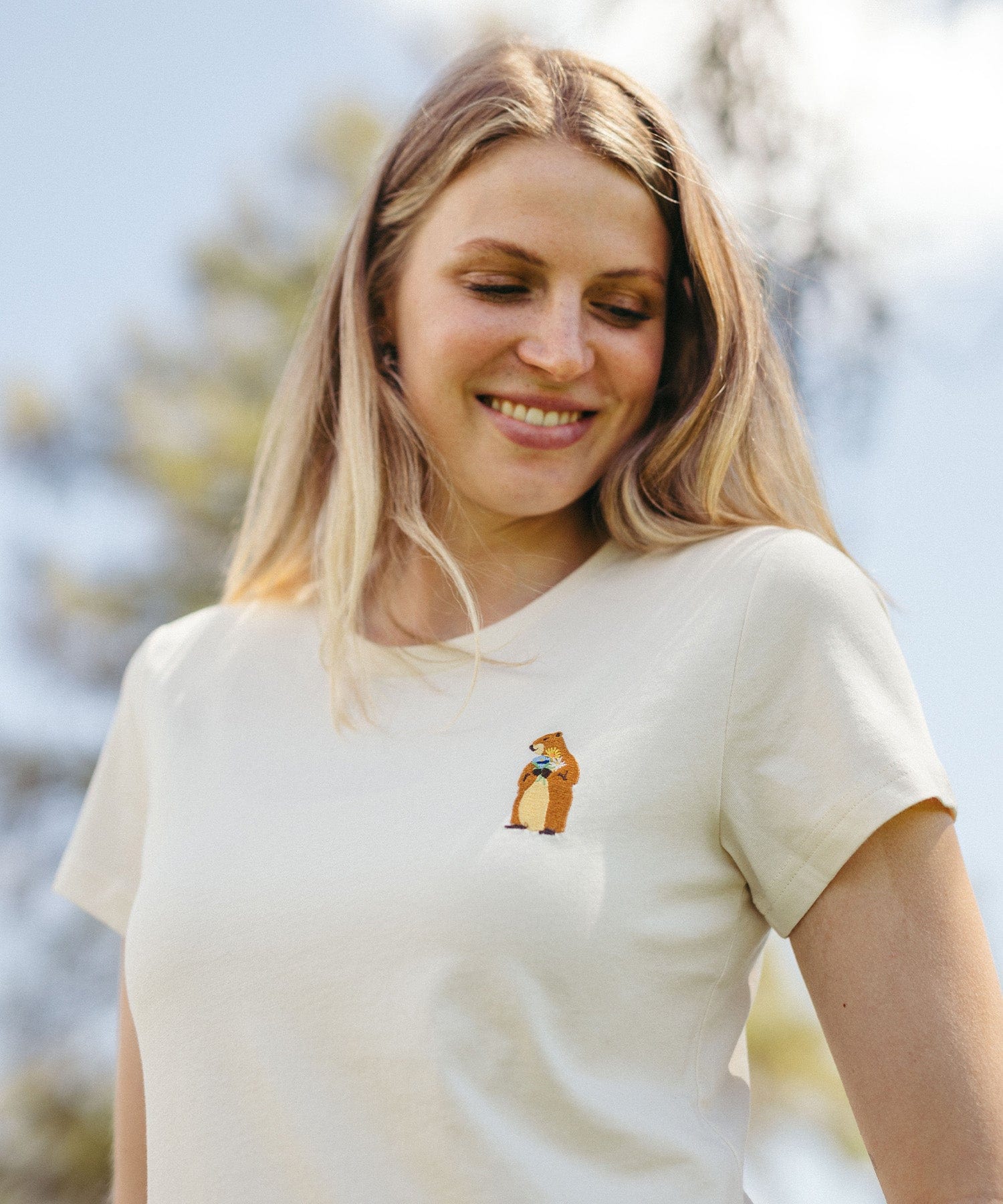 Murmeltier Blumen (Stick) - Damen Premium Organic Shirt