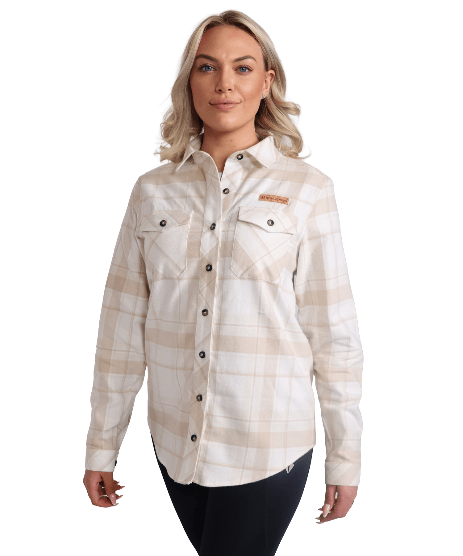 Model trägt das BERGMENSCH Flanell Overshirt Damen in der Farbe Whitecap Grey