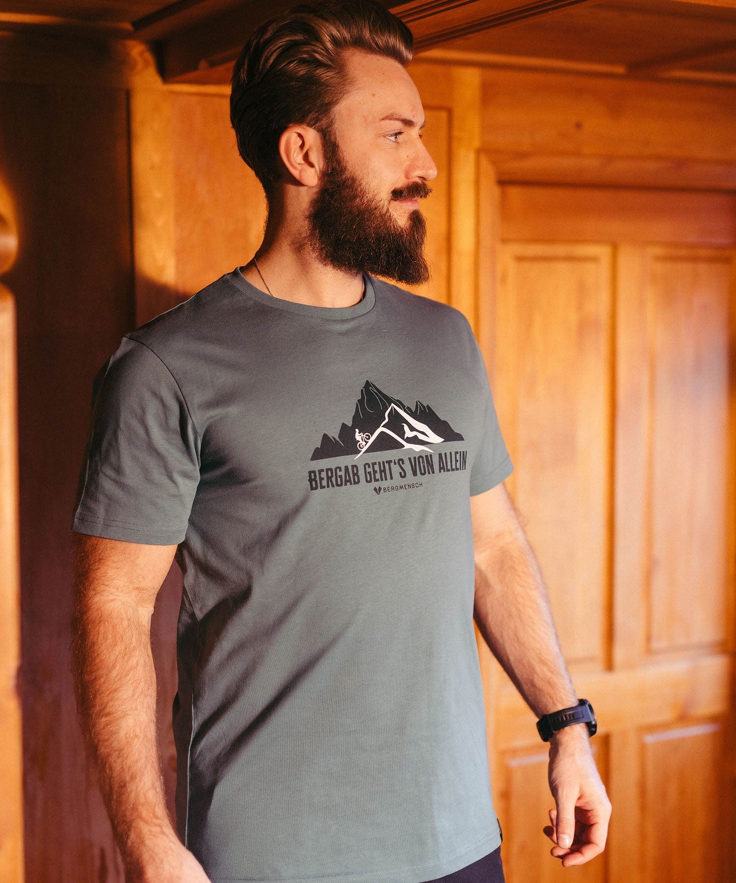 Bergab geht's von allein - Unisex Premium Organic Shirt von Bergmensch
