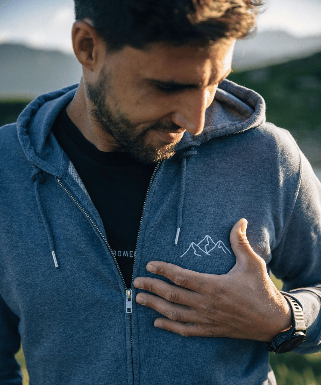 Bergsilhouette (Stick) - Unisex Premium Organic Zip Hoodie von Bergmensch