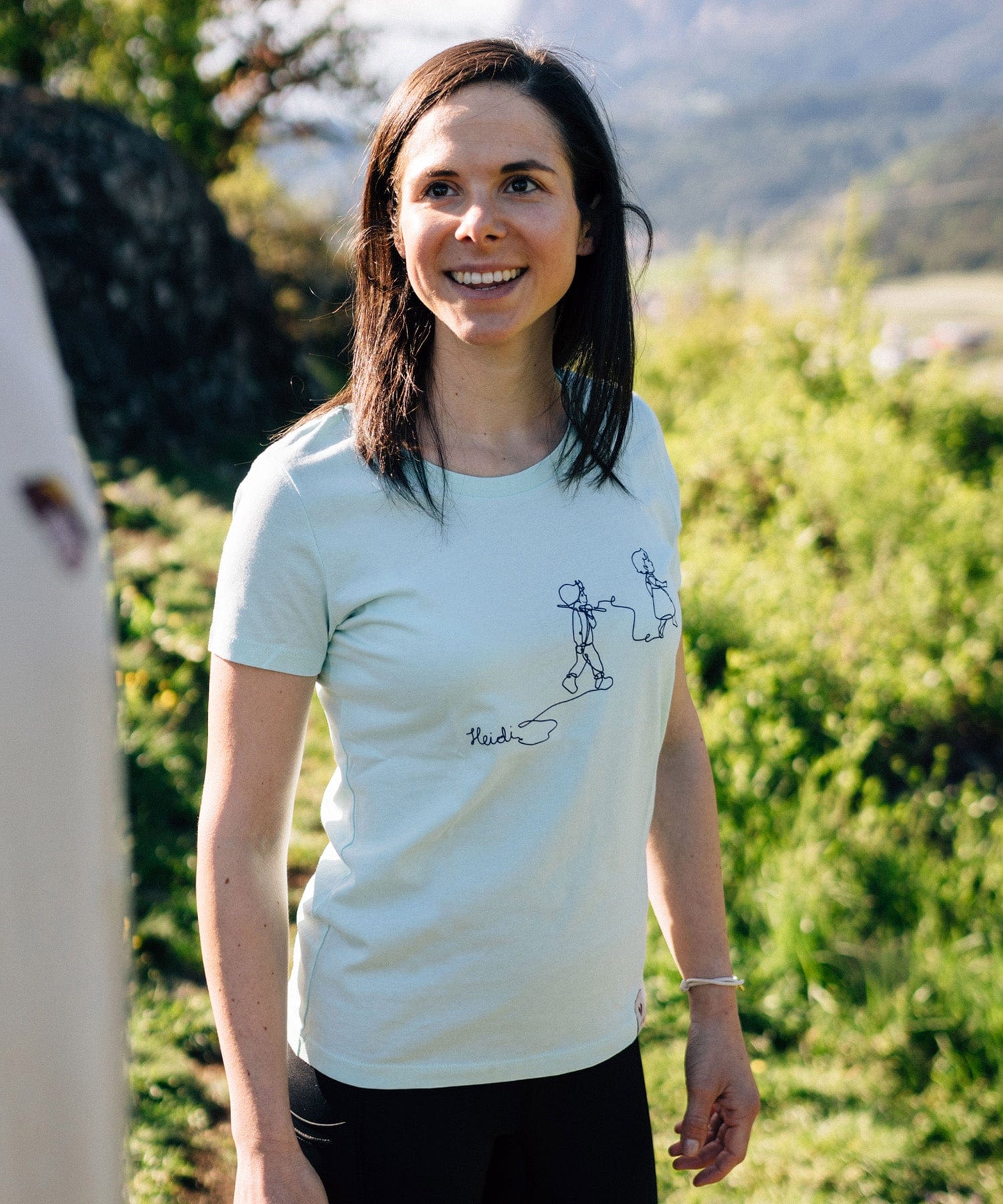 HEIDI - Lineart - Damen Premium Organic Shirt von Bergmensch