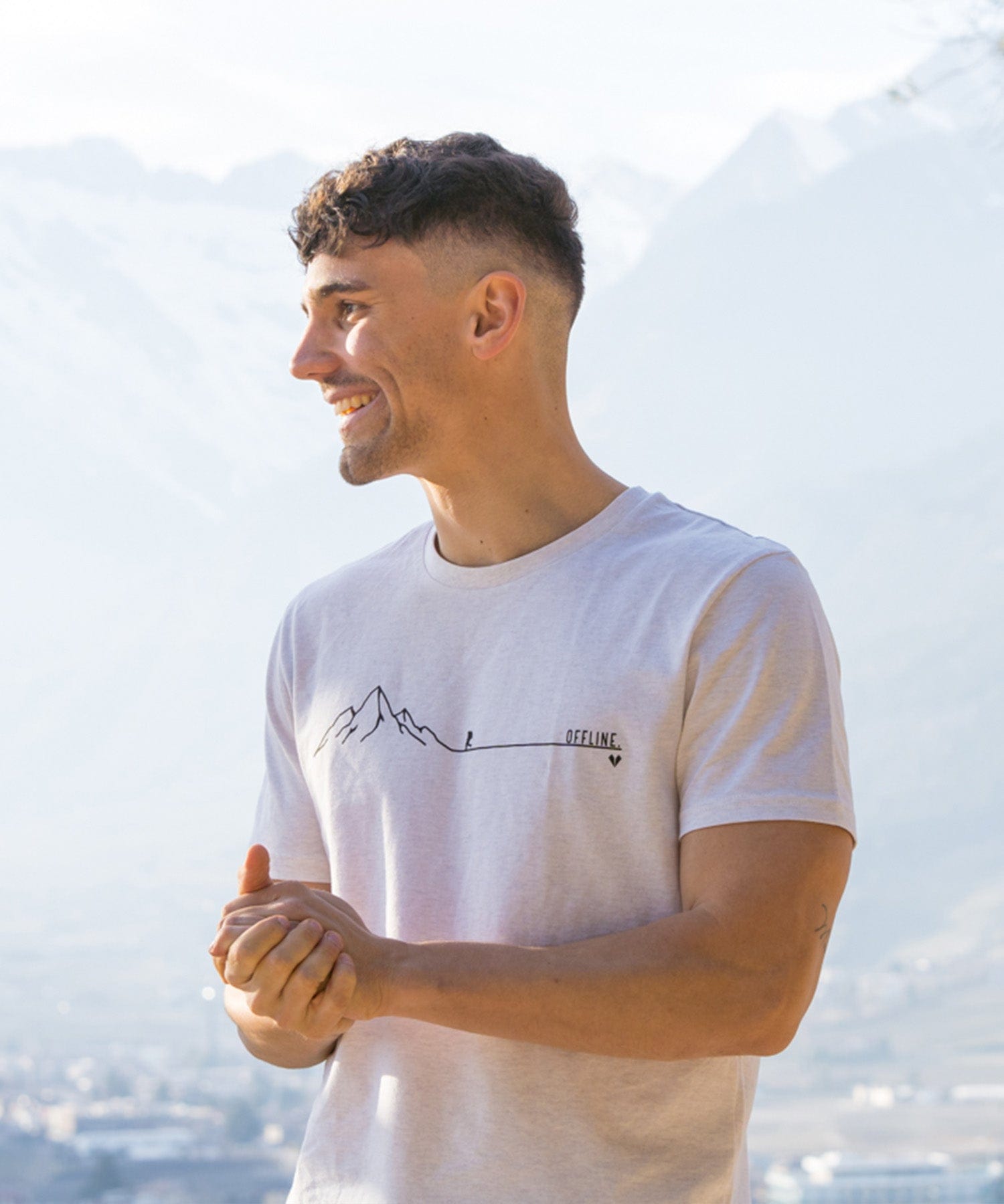 Offline - Unisex Premium Organic Shirt von Bergmensch