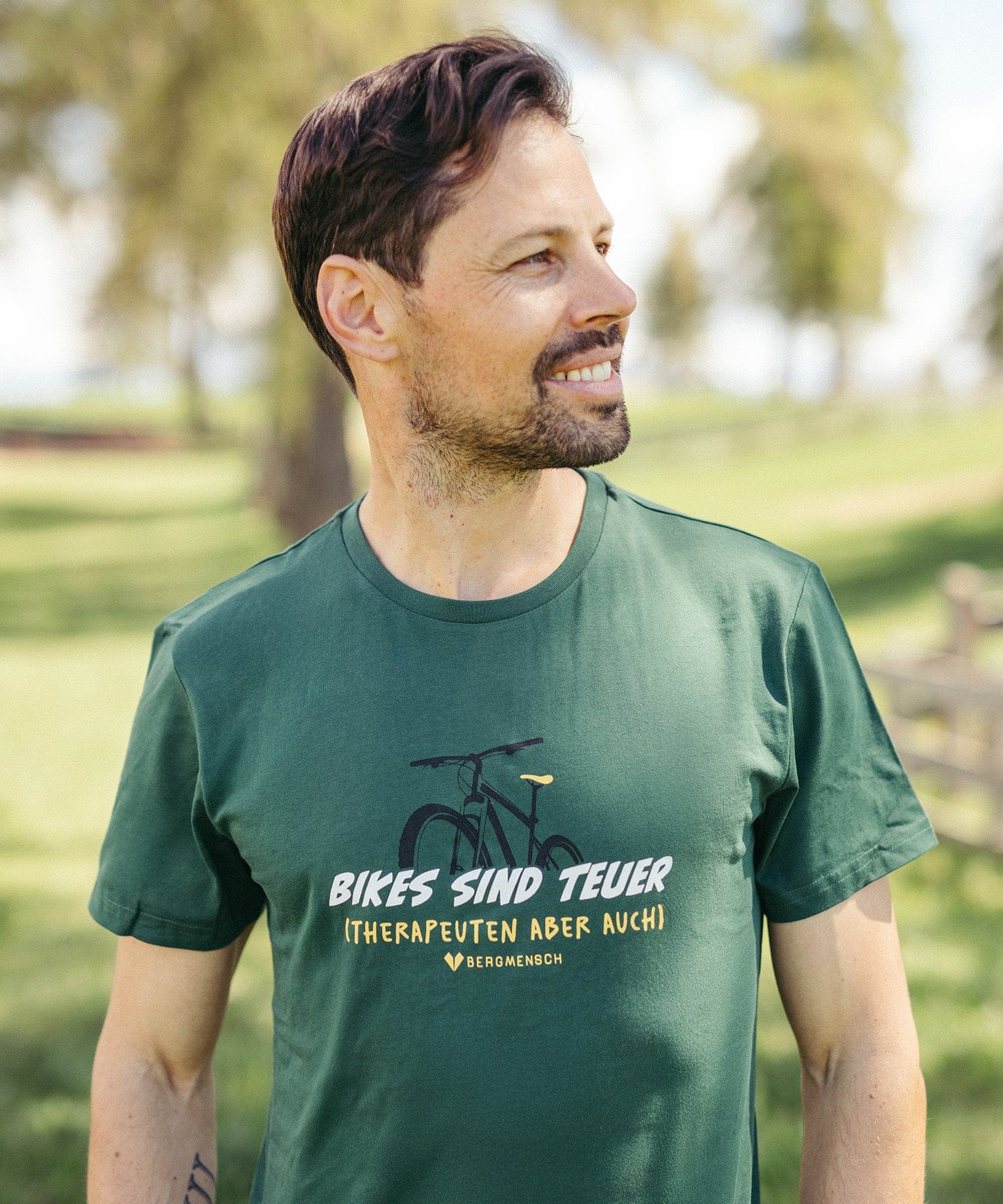 Bikes sind teuer - Unisex Premium Organic Shirt