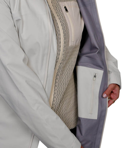 Detailansicht Innentasche der BERGMENSCH Damen 3-Lagen Regenjacke in der Farbe Beige