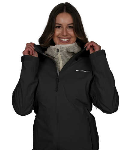 Vorderansicht der BERGMENSCH Damen 3-Lagen Regenjacke in der Farbe Black