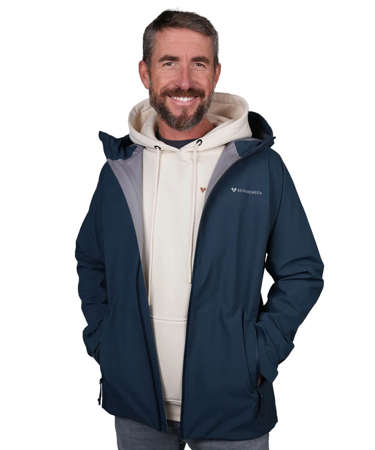 Vorderansicht der BERGMENSCH Herren 3-Lagen Regenjacke in der Farbe Midnight Navy
